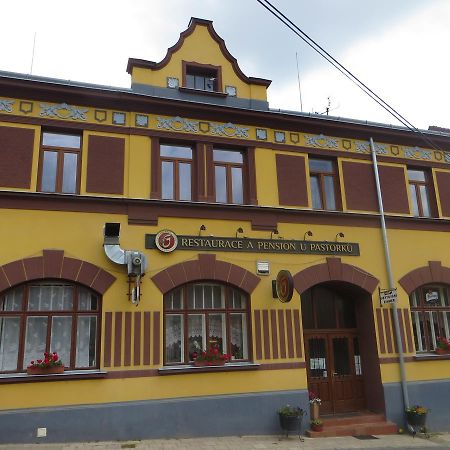 Hotel U Pastorku Racice  Exterior foto